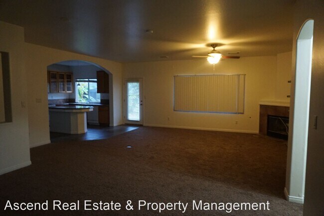Building Photo - 4 br, 2 bath House - 11809 Crescent Creek Ct