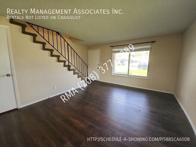 Building Photo - Quality 2 Bedroom Townhouse in Central Boise