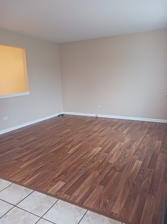 Building Photo - 546 Fawn Ct