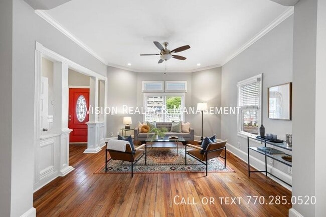 Building Photo - Stunning 5 BR Summerhill Home!