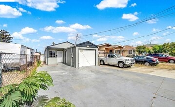 Building Photo - 2125 102nd Ave