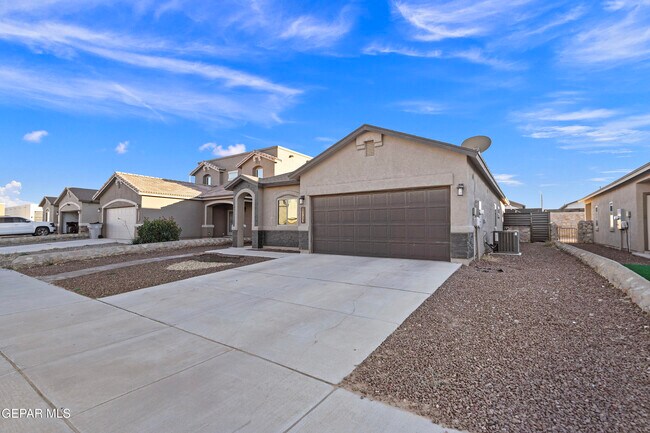 Foto del edificio - 14936 Tierra Haven Ave
