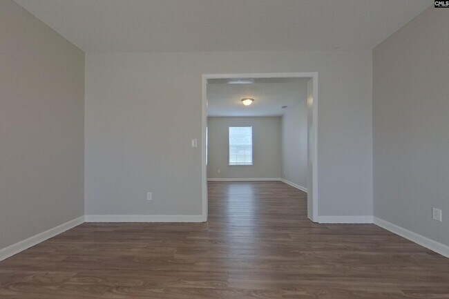 Foto del edificio - 410 Fox Trot Dr