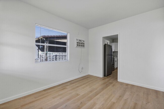Foto del edificio - Charming Updated 1-Bedroom Home with Modern Kitchen & Cozy Front Patio