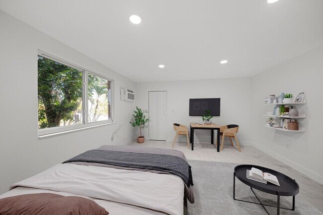 Foto del edificio - 6930 NW 186th St