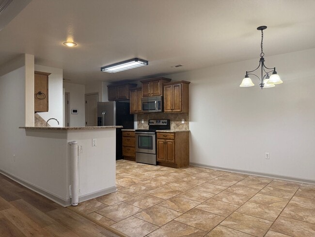 Building Photo - 6119 Stargate Cove