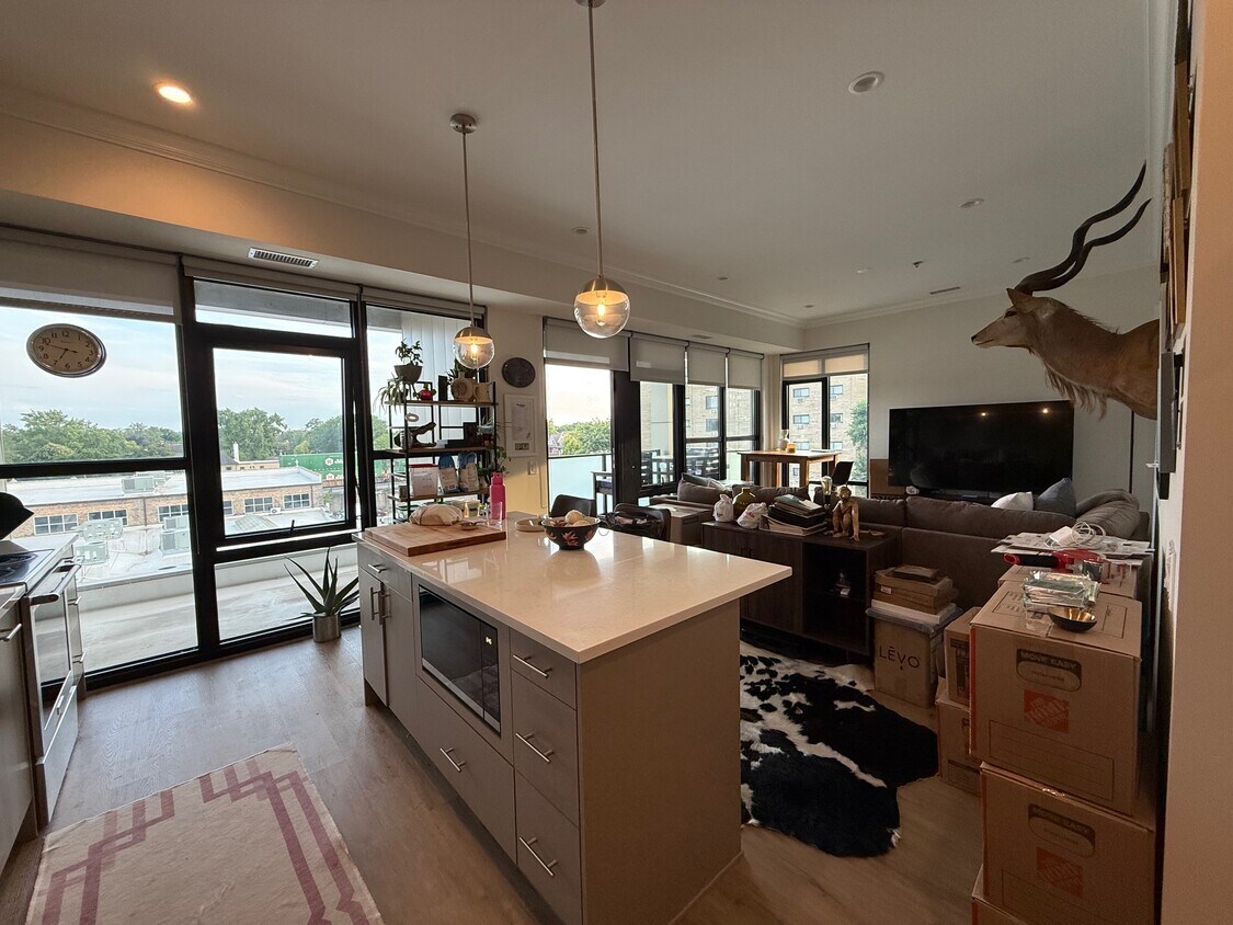 Foto principal - 835 Lake St