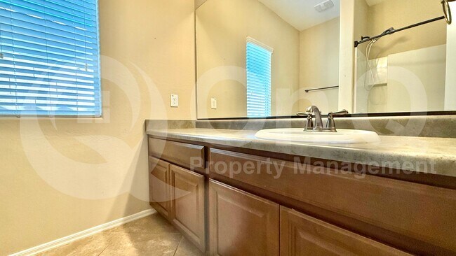 Foto del edificio - 6994 W Springfield Wy