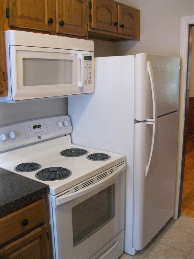 28 Chaplin St, Pawtucket, RI 02861 House Rental in Pawtucket, RI