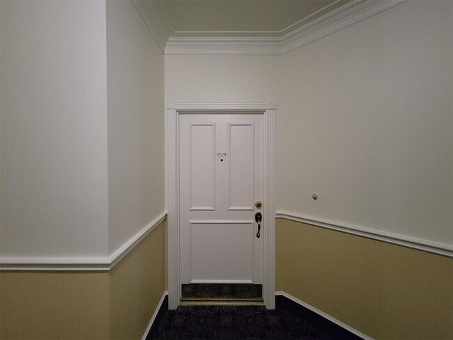 Building Photo - 2111 Welch St