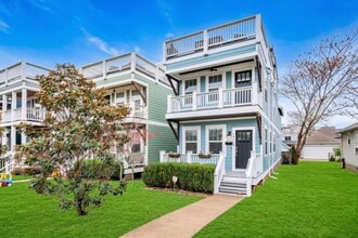 Building Photo - 1809B 5th Ave N