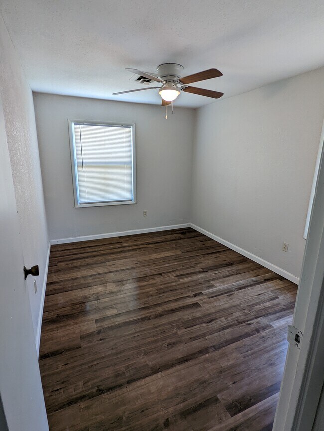 Foto del edificio - 2340 NW Lincoln Ave
