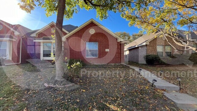 Building Photo - 1629 Myrtle Dr