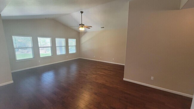Building Photo - Nice Home in Orchard Mesa