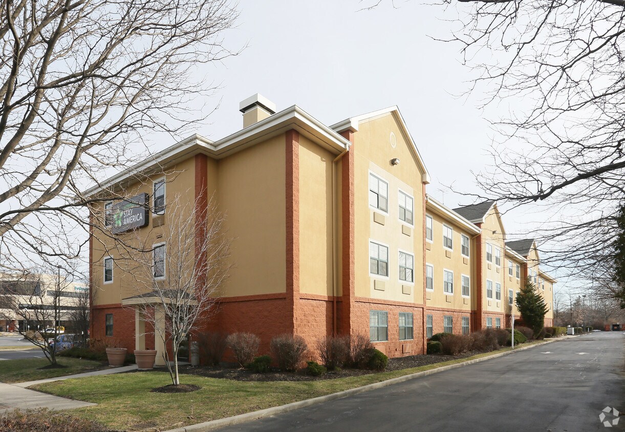 Furnished Studio Long Island Bethpage Apartments Bethpage, NY