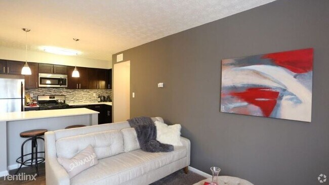 Building Photo - 2 br, 1 bath House - 1075 Weybridge Rd N