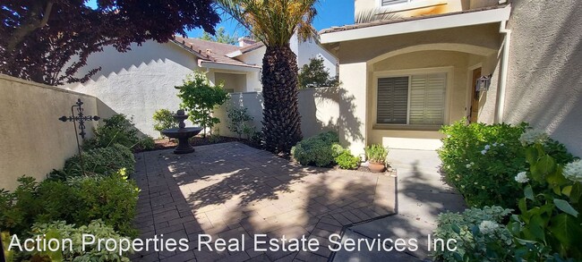 Building Photo - 3 br, 2 bath House - 223 Doulton Court