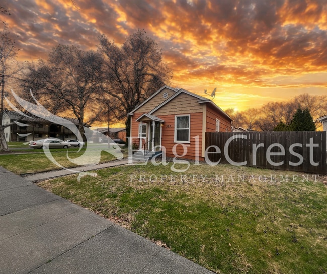 Building Photo - Spacious 3-Bedroom Home with Finished Basement & Fenced Yard