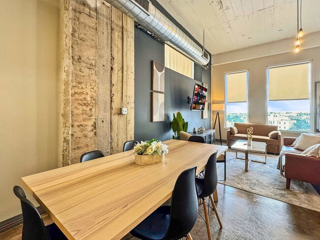 Foto del edificio - 500 S Ervay St