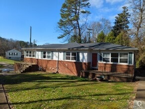 Building Photo - 3527 Cathy Ln