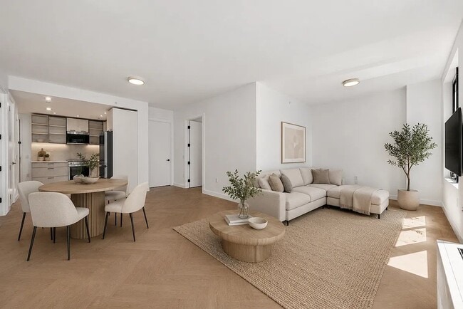 Building Photo - 104 Fleet Pl