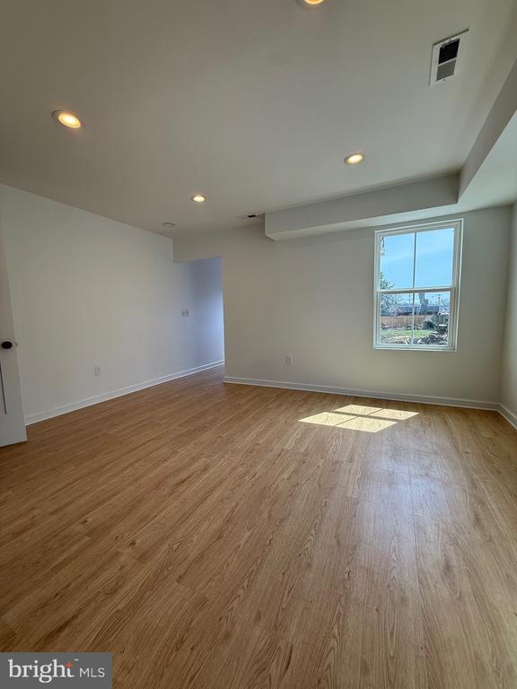 Foto del edificio - 2125 Oakland Rd