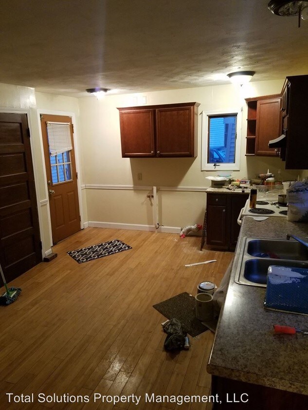 Building Photo - 3 br, 1.5 bath Apartment - 405-407 Hanover St