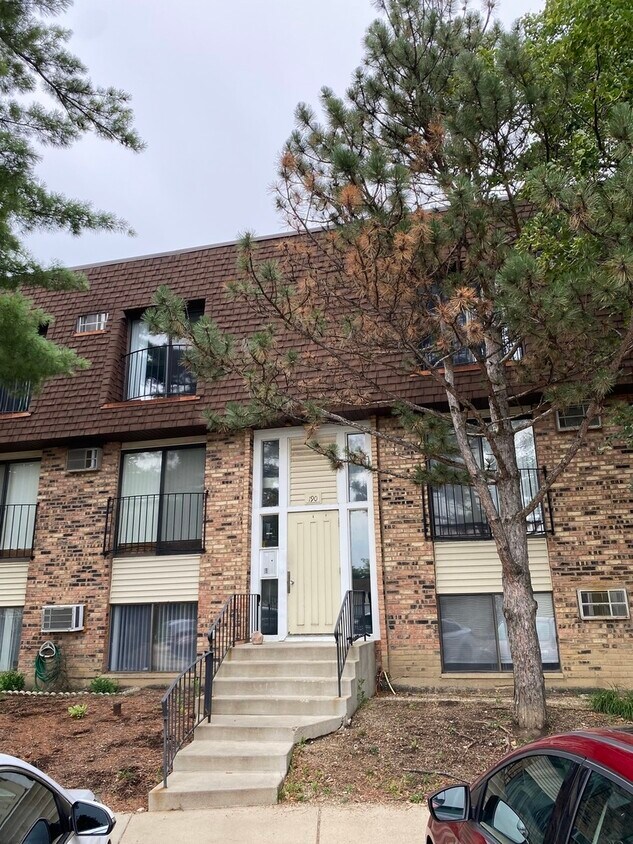 Foto principal - 190 S Waters Edge Dr