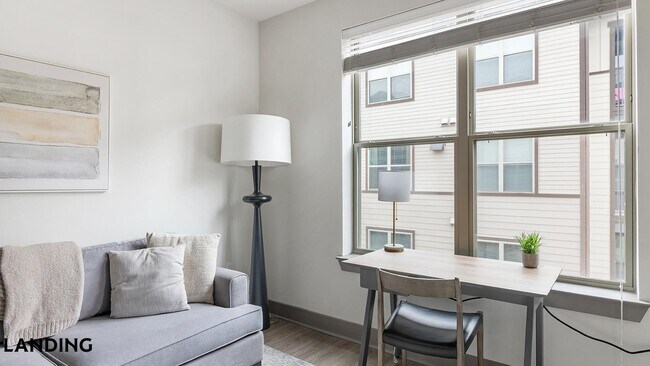 Foto del edificio - 2650 S McDonald St