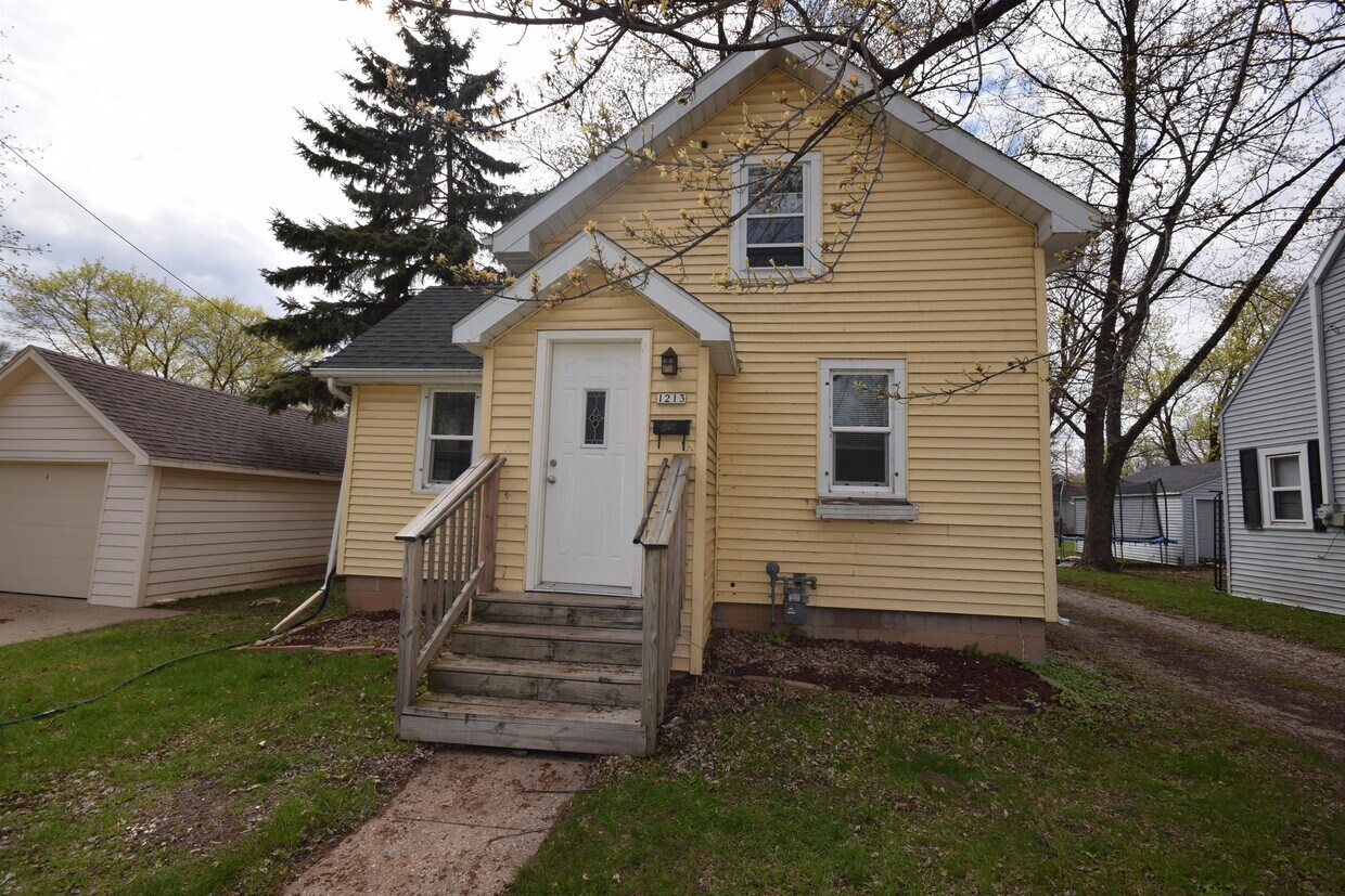 Foto principal - 1213 Evans St