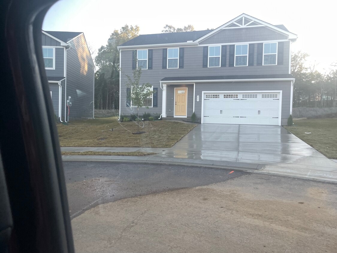 Primary Photo - 235 Sir Barton Ct
