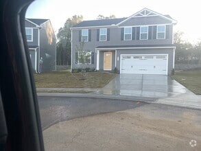 Building Photo - 235 Sir Barton Ct