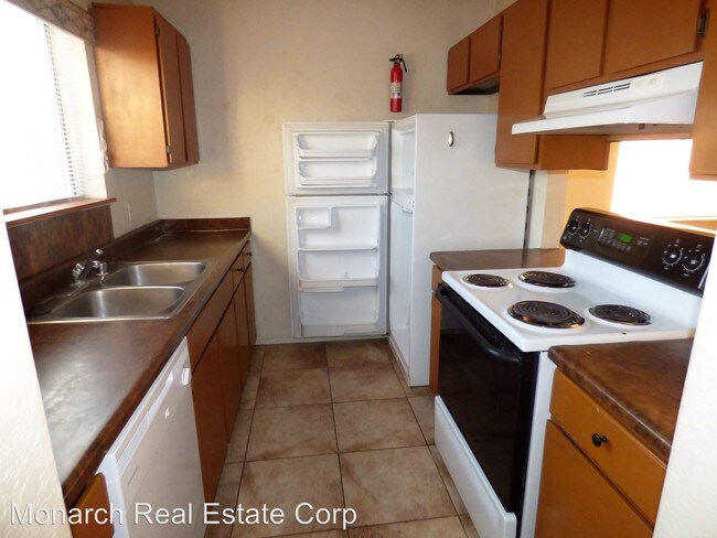 Building Photo - 2 br, 1.5 bath House - 1605 Telshor R
