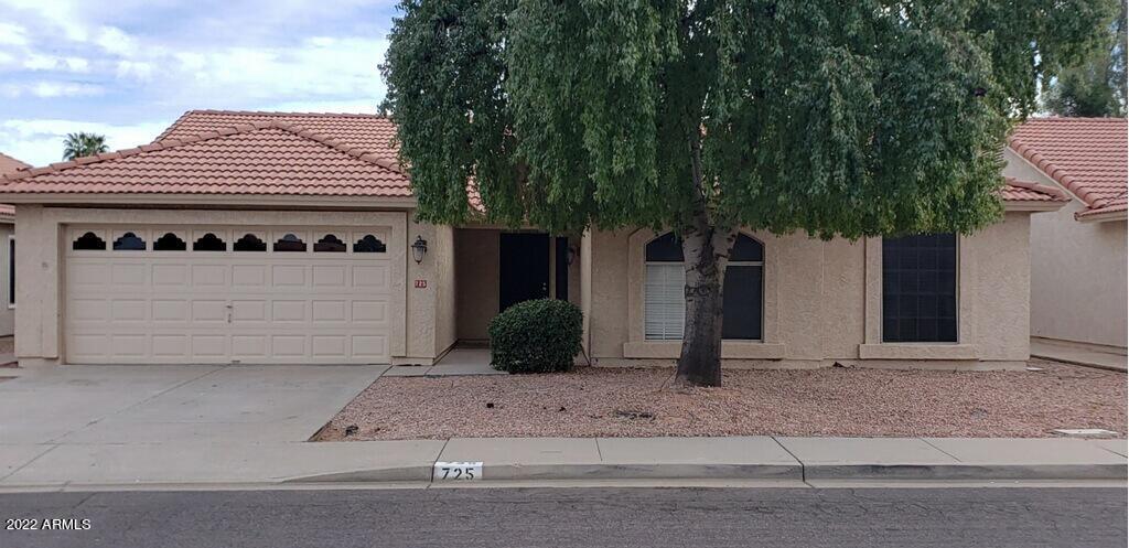 Primary Photo - 725 S Monterey St
