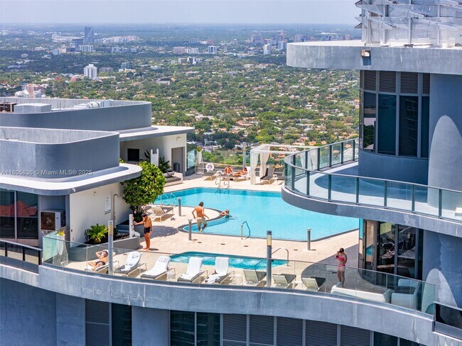 Foto del edificio - 1000 Brickell Plaza
