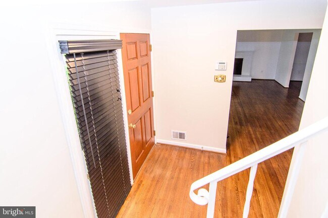 Building Photo - 4218 Braeburn Dr