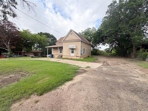 Building Photo - 1309 N Clay St