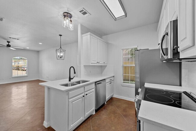 Building Photo - 2809 Wayside Ave