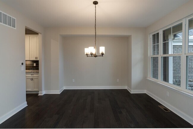 Foto del edificio - 7173 Laurel Oaks Dr