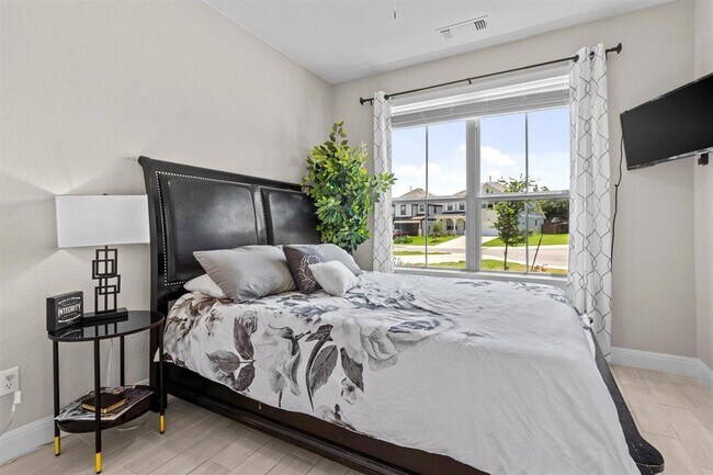 Foto del edificio - 118 King Thistle Ct