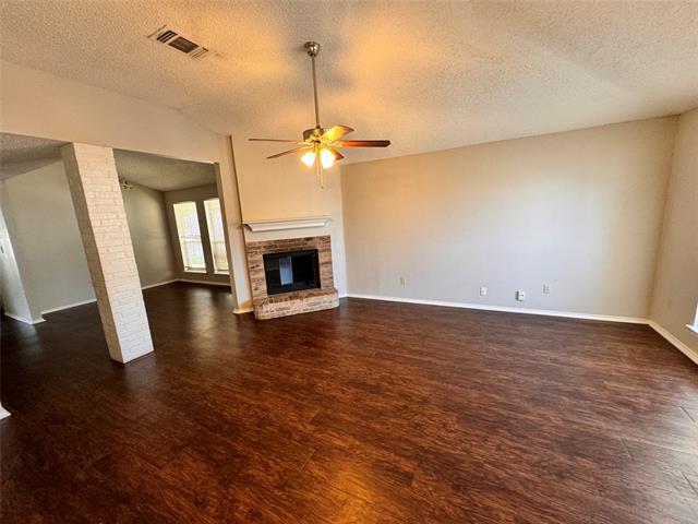 Foto del edificio - 322 Moss Hill Dr