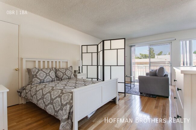 Building Photo - 725 N Hayworth Ave Los Angeles, CA 90046