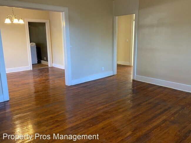 Building Photo - 2 br, 1 bath House - 5010 Burke Avenue