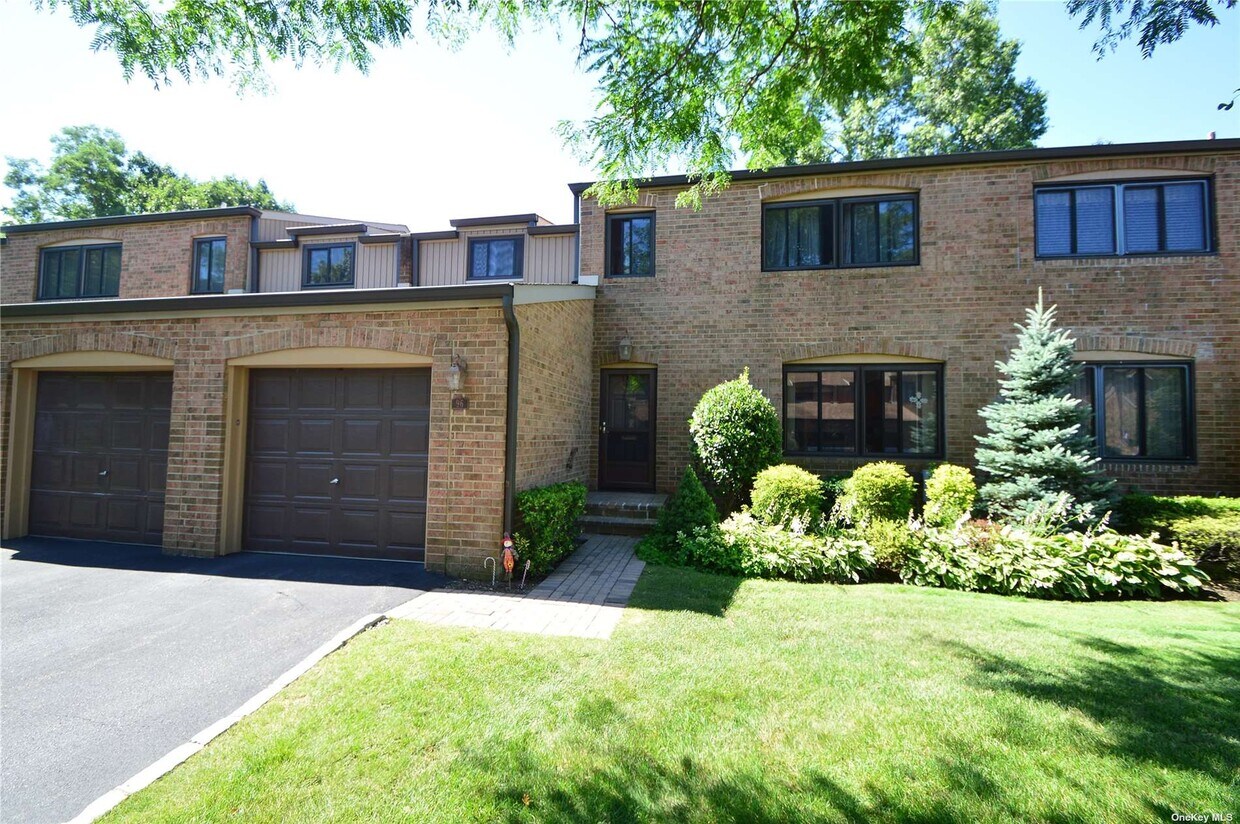 Primary Photo - 96 Windsor Gate Dr