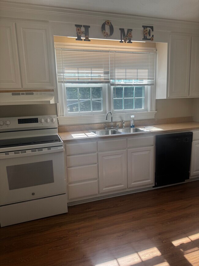 Cocina - 107 Mitchell St