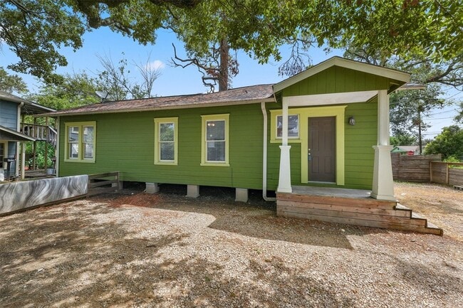 Photo - 1107 Melbourne St House