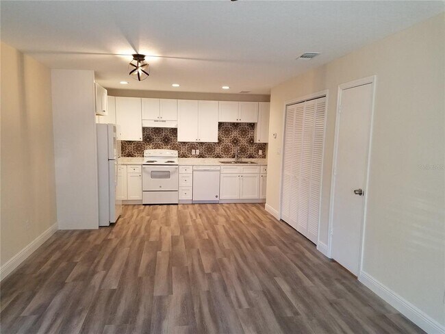 Foto del edificio - 505 Boxelder Ave