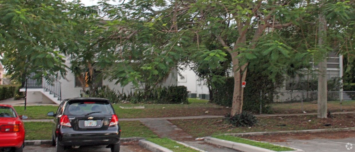 Building Photo - Windemere Apartments