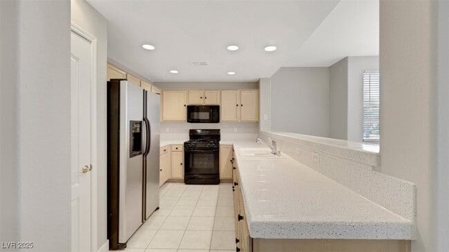 Building Photo - 2325 Windmill Pkwy