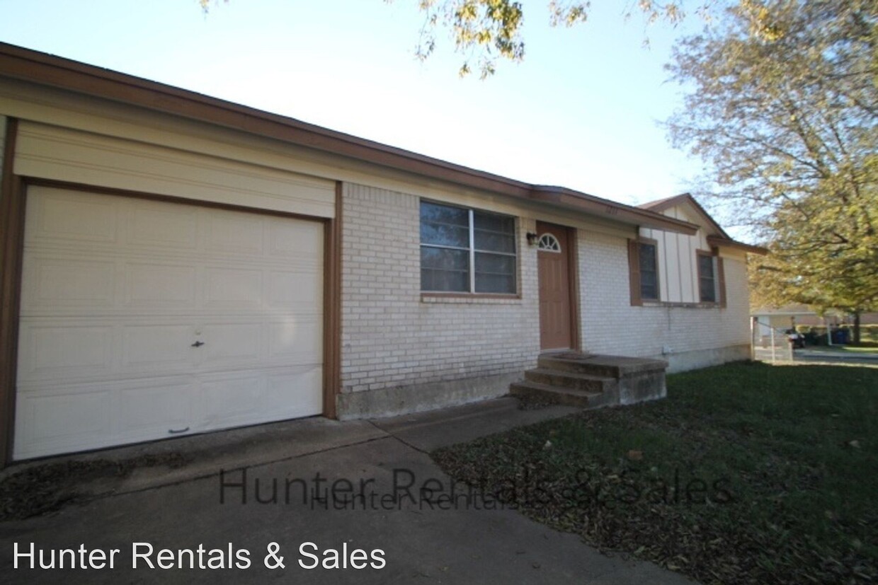 Primary Photo - 3 br, 1.5 bath House - 1211 S 9th St